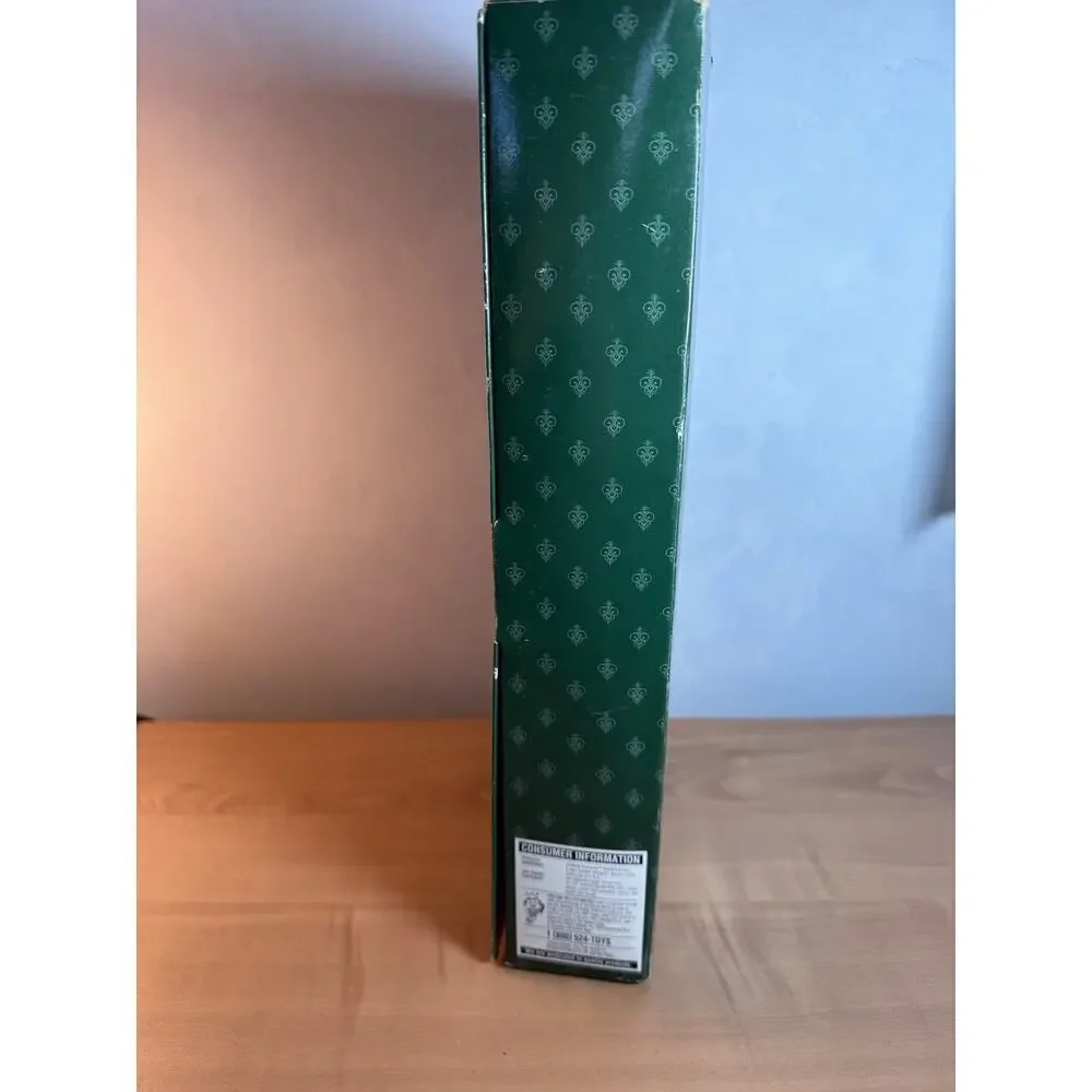 Barbie Yuletide Romance Doll Hallmark Special Edition 1996 Mattel #15621